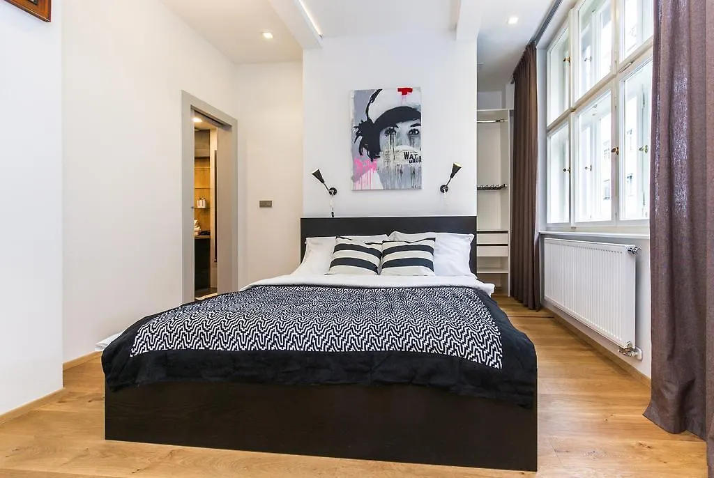 アパート Wishlist Prague Residences - Karlin Free Parking チェコ