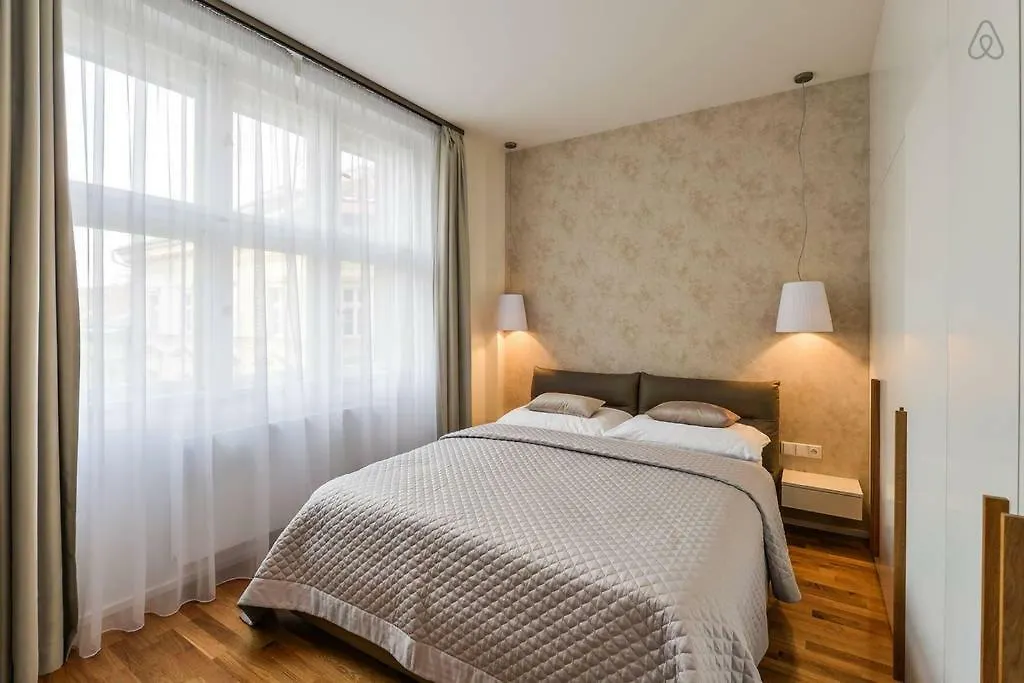 Wishlist Prague Residences - Karlin Free Parking 0*,